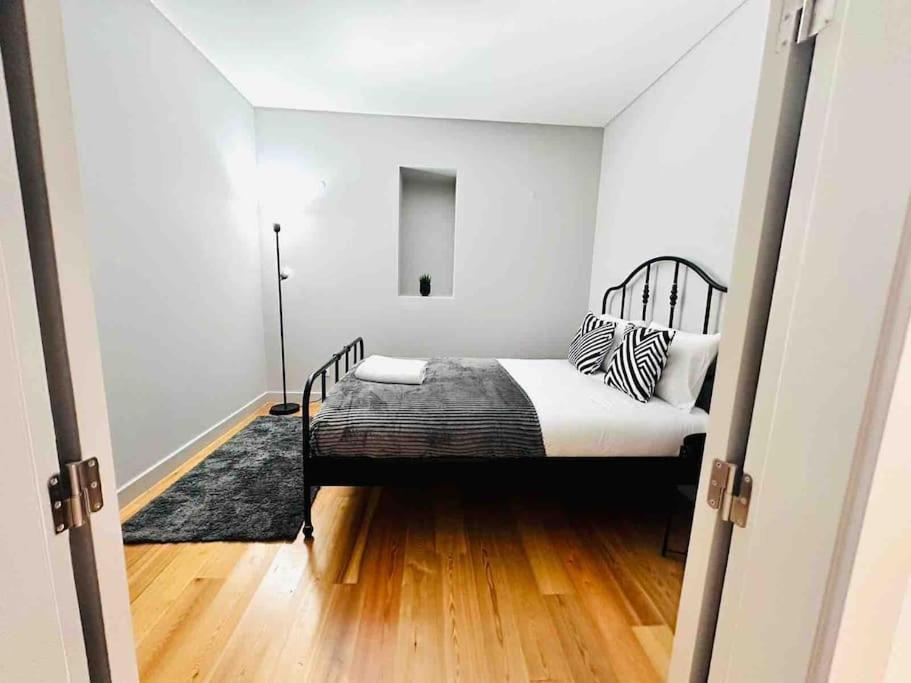 Lisbon Marques De Pombal Top Flat Great Locations City Center B Exterior photo