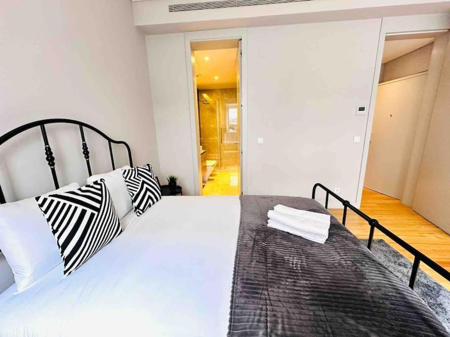 Lisbon Marques De Pombal Top Flat Great Locations City Center B Exterior photo